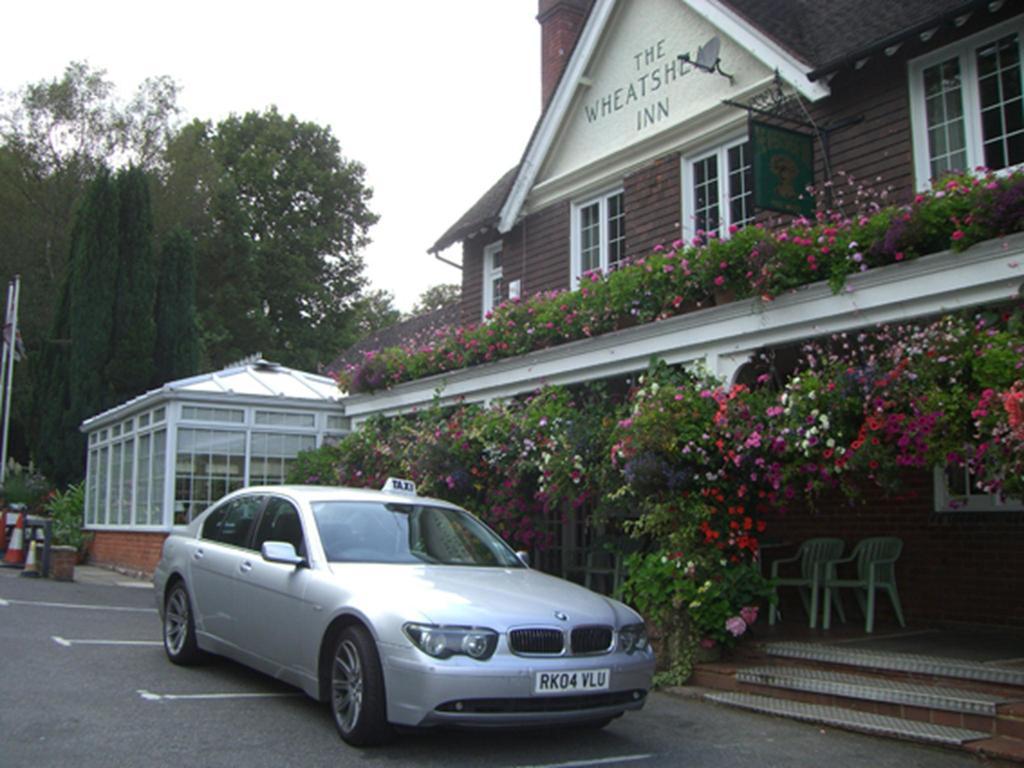 The Wheatsheaf Inn Haslemere Exteriör bild